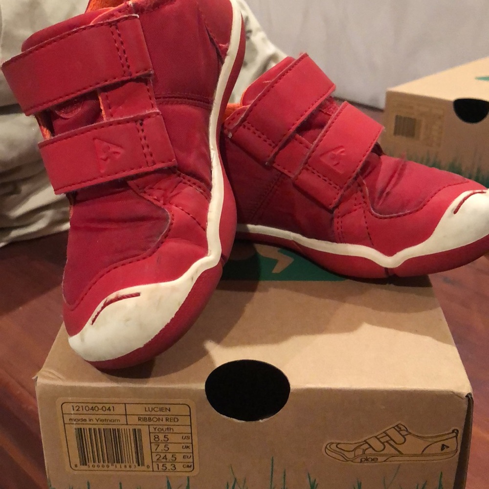 Red Plae shoes